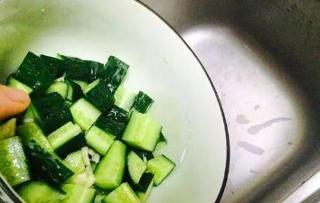 佛瓜可以凉拌吃吗,夏日清爽新食尚